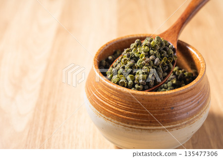 Spices: Sichuan peppercorns Spices: Sichuan peppercorns 135477306