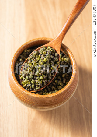 Spices: Sichuan peppercorns Spices: Sichuan peppercorns 135477307