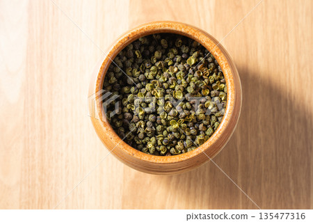 Spices: Sichuan peppercorns 135477316