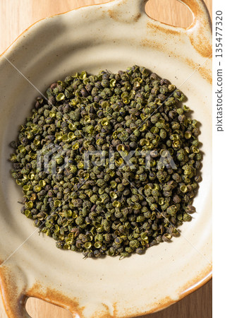 Spices: Sichuan peppercorns 135477320