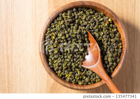 Spices: Sichuan peppercorns Spices: Sichuan peppercorns 135477341