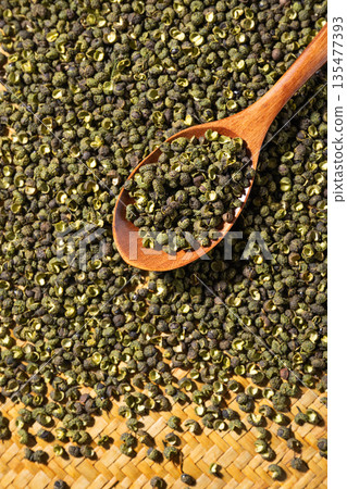 Spices: Sichuan peppercorns Spices: Sichuan peppercorns 135477393