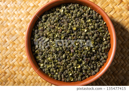 Spices: Sichuan peppercorns Spices: Sichuan peppercorns 135477415