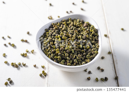 Spices: Sichuan peppercorns Spices: Sichuan peppercorns 135477441