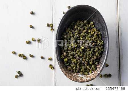 Spices: Sichuan peppercorns 135477466