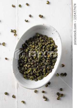 Spices: Sichuan peppercorns Spices: Sichuan peppercorns 135477474