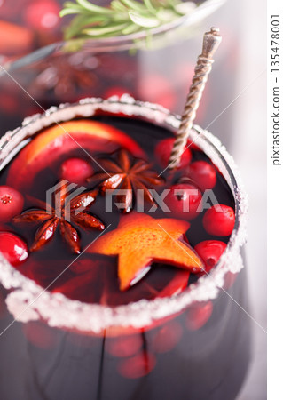 Mulled wine in glasses prepared on Christmas holidays 135478001