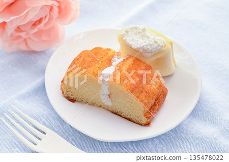 戚風蛋糕和卷蛋糕 135478022