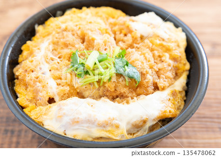 Delicious loin cutlet bowl lunch Delicious loin cutlet bowl lunch 135478062