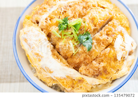 美味的里脊炸豬排 135479072