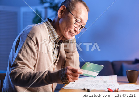 Senior man end-of-life planning Senior man end-of-life planning 135479221