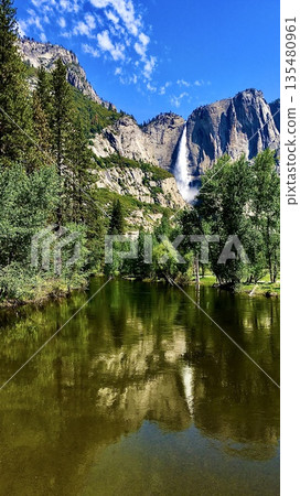 Merced River in Yosemite National Park, USA Merced River in Yosemite National Park, USA 135480961
