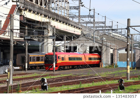A 253 series train undergoing inspection at the Omiya General Rolling Stock Center (Omiya Ward, Saitama City, Saitama Prefecture) A 253 series train undergoing inspection at the Omiya General Rolling Stock Center (Omiya Ward, Saitama City, Saitama Prefecture) 135483057