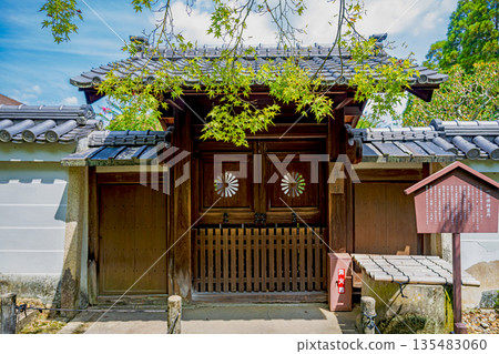 京都秀南一休寺的一休禪師之墓（總潤之墓） 135483060