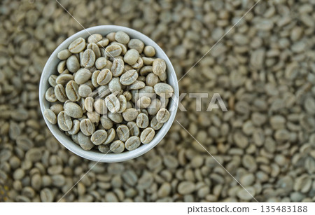 top view of green bean coffee  from fresh roasting in cafe brewer 135483188