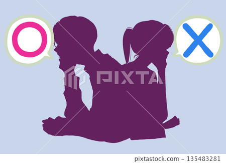 男女擦肩而過，身影交錯 135483281