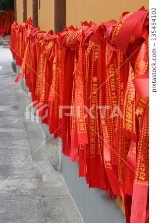 上海龍華寺 135484102