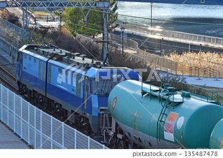 東海道本線 東高島櫻木町 JR 貨運 EH200-901（高崎）+ 瀧 1000-3 135487478
