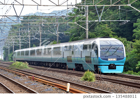 Tokaido Main Line Ninomiya-Kozu JR East 251 series RE-3 formation (Omiya) Super View Odoriko Tokaido Main Line Ninomiya-Kozu JR East 251 series RE-3 formation (Omiya) Super View Odoriko 135488011