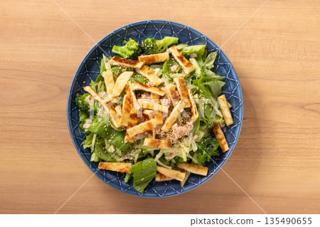 Chopped fried tofu, tuna and lettuce salad Chopped fried tofu, tuna and lettuce salad 135490655
