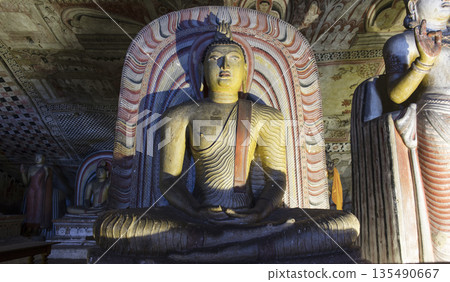 Buddha statue, Sri Lanka 135490667