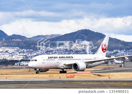 Osaka Airport (Itami Airport) in winter - Airplane taxiing, Toyonaka City, Osaka Prefecture 135490831
