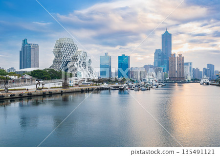 Taiwan Kaohsiung Bay Area morning view Taiwan Kaohsiung Bay Area morning view 135491121