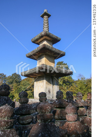 Stone Temple Stone Temple 135492316