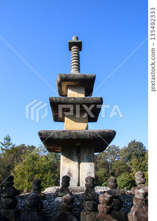 Stone Temple Stone Temple 135492333