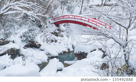 湯森谷（冬季）：紅葉橋 135492888