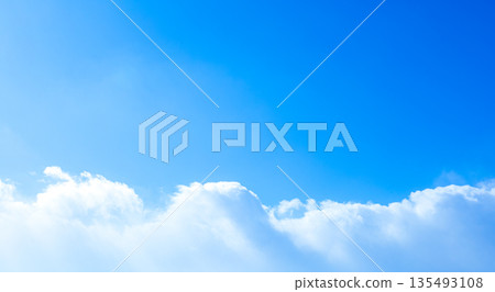 藍天白雲的簡單風景 藍天白雲的簡單風景 135493108