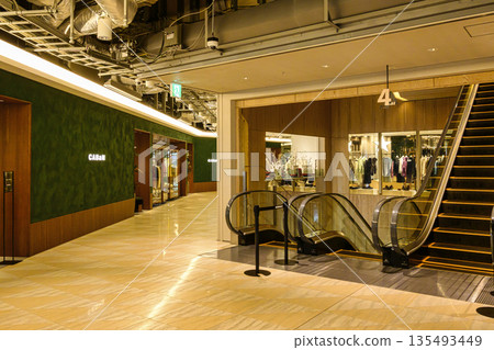 Takanawa Gateway City, Minato-ku, Tokyo - New Man Takanawa shopping floor view Takanawa Gateway City, Minato-ku, Tokyo - New Man Takanawa shopping floor view 135493449