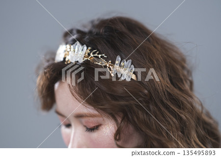 年輕女性的美麗形象 年輕女性的美麗形象 135495893