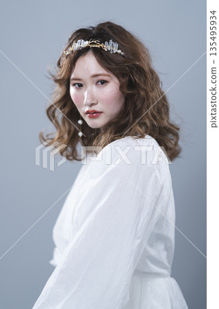 年輕女性的美麗形象 年輕女性的美麗形象 135495934