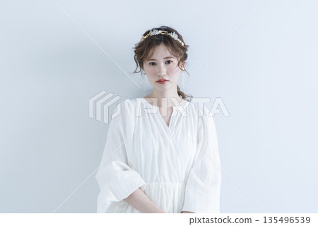 Young woman bride, wedding dress, bridal image Young woman bride, wedding dress, bridal image 135496539
