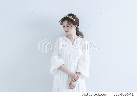 Young woman bride, wedding dress, bridal image Young woman bride, wedding dress, bridal image 135496541