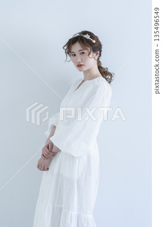 Young woman bride, wedding dress, bridal image Young woman bride, wedding dress, bridal image 135496549