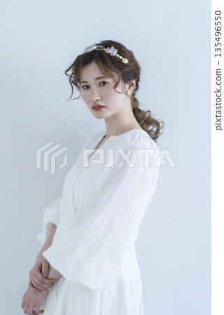 Young woman bride, wedding dress, bridal image 135496550