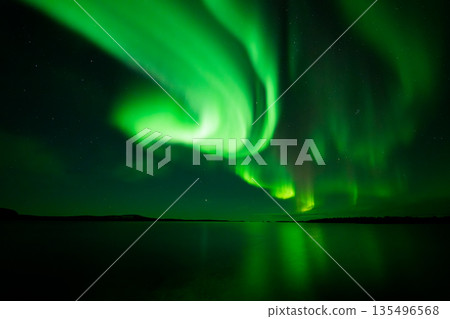  極光 135496568