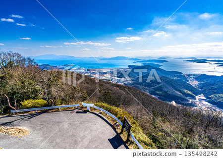 [Setonaikai National Park] Naoshima Islands and the Seto Inland Sea as seen from Mt. Kinko in winter 2 Okayama City and Tamano City, Okayama Prefecture 135498242