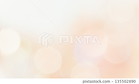 柔和閃亮的背景，膚色米色，散景模糊漸變 135502890