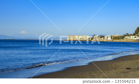 葉山町是一個色彩的海岸 135504215