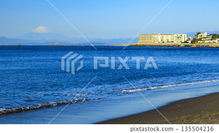 葉山町是一個色彩的海岸 135504216