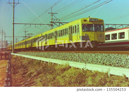 Seibu Railway, 101 series, 11:32~+11:20~, Kotesashi-Sayamagaoka, December 30, 1979 135504253