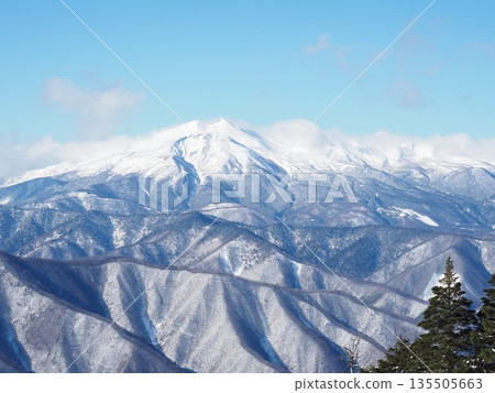 Mount Norikura as seen from Nomugi Pass Ski Resort Mount Norikura as seen from Nomugi Pass Ski Resort 135505663