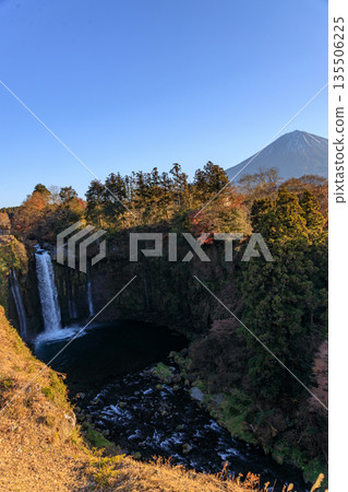 The powerful flow of Otodome Falls in Fujinomiya City The powerful flow of Otodome Falls in Fujinomiya City 135506225