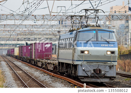 東海道幹線平塚 JR 貨運 EF66-128（吹田） 135508012