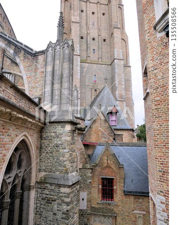 比利時布魯日的一座磚砌建築：聖母瑪利亞教堂 135508566