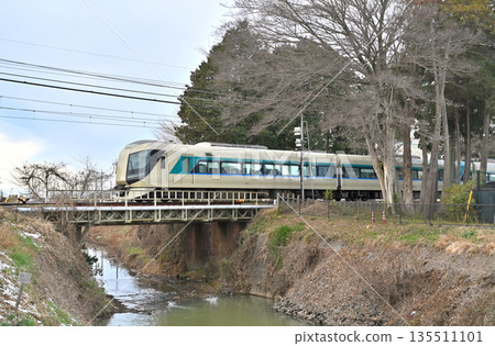 鐵路：東武伊勢崎線，特急「自由兩毛」14號，501F+509F，500系列 135511101
