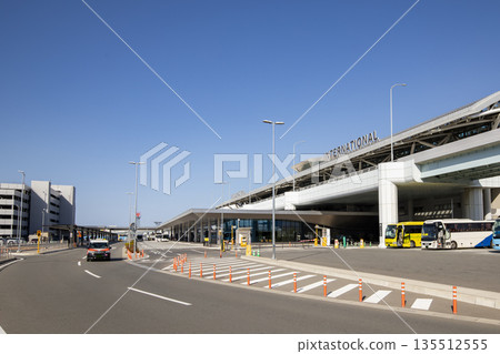 福岡機場國際航廈晴朗的一天 福岡機場國際航廈晴朗的一天 135512555